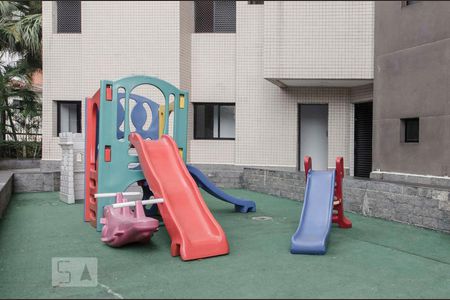 Apartamento para alugar com 105m², 3 quartos e 3 vagasPlayground