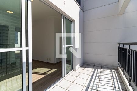 Apartamento para alugar com 151m², 4 quartos e 3 vagas Apartamento para alugar com 151m², 4 quartos e 3 vagasVaranda