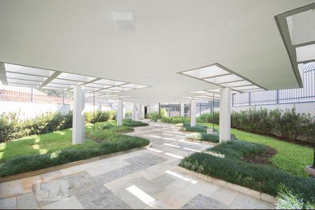 Apartamento à venda com 270m², 4 quartos e 4 vagas Apartamento à venda com 270m², 4 quartos e 4 vagasÁrea Externa