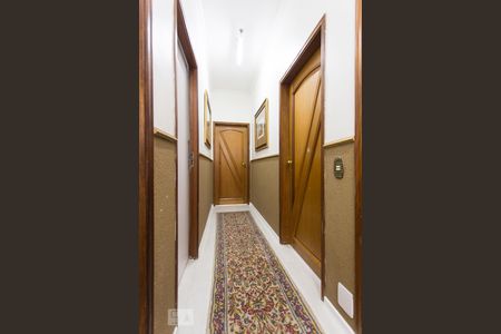 Apartamento à venda com 198m², 3 quartos e 2 vagas Apartamento à venda com 198m², 3 quartos e 2 vagasCorredor