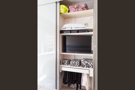 Apartamento à venda com 198m², 3 quartos e 2 vagas Apartamento à venda com 198m², 3 quartos e 2 vagasSuíte