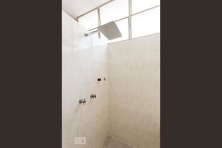 Apartamento à venda com 198m², 3 quartos e 2 vagas Apartamento à venda com 198m², 3 quartos e 2 vagasBanheiro Suíte