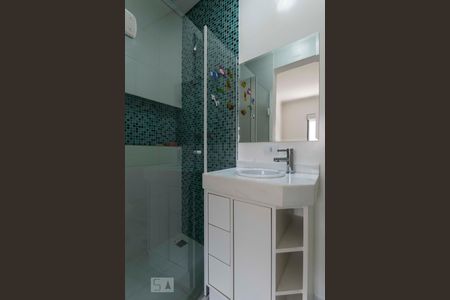 Apartamento à venda com 230m², 3 quartos e 3 vagas2o. Andar - Suíte 2/ Banheiro