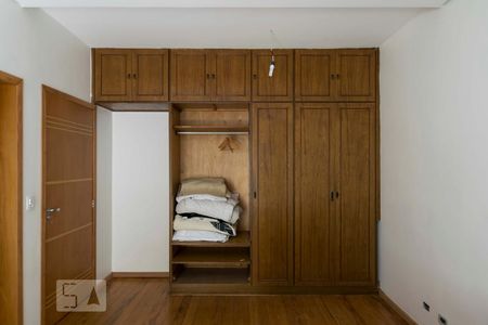 Apartamento à venda com 230m², 3 quartos e 3 vagas2o. Andar - Suíte 3 (Armários)