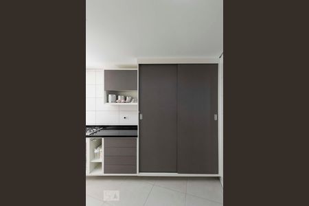 Apartamento à venda com 230m², 3 quartos e 3 vagas1o. Andar - Cozinha (Armários)