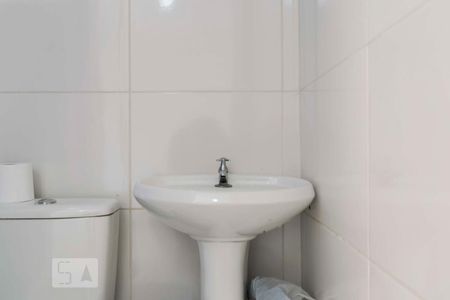 Apartamento à venda com 230m², 3 quartos e 3 vagasEdícula - Banheiro de serviço (Torneira)