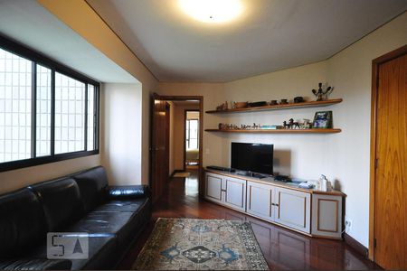 Apartamento à venda com 286m², 4 quartos e 4 vagassala de tv