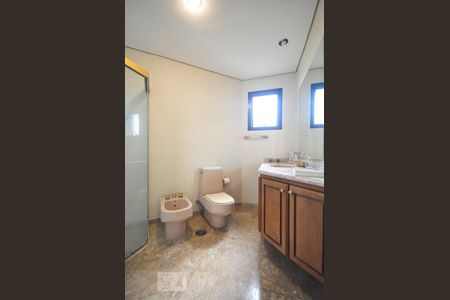 Apartamento à venda com 286m², 4 quartos e 4 vagasbanheiro suíte 1