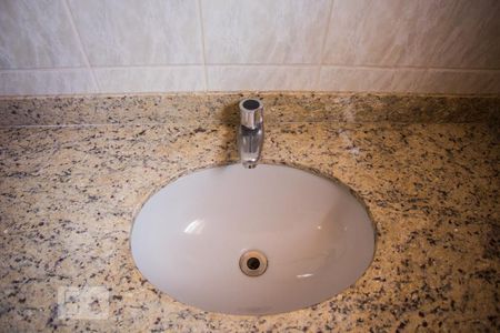 Casa à venda com 174m², 3 quartos e 3 vagas Casa à venda com 174m², 3 quartos e 3 vagasBanheiro Suíte