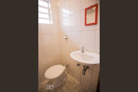 Casa à venda com 174m², 3 quartos e 3 vagas Casa à venda com 174m², 3 quartos e 3 vagasBanheiro de Serviço