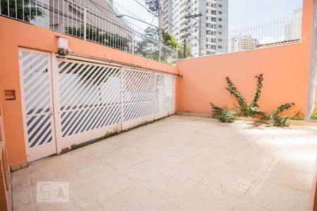 Casa à venda com 174m², 3 quartos e 3 vagas Casa à venda com 174m², 3 quartos e 3 vagasÁrea Externa