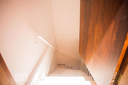 Casa à venda com 174m², 3 quartos e 3 vagas Casa à venda com 174m², 3 quartos e 3 vagasPorão