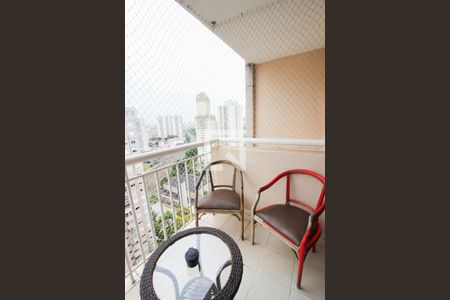 Apartamento à venda com 65m², 2 quartos e 2 vagas Apartamento à venda com 65m², 2 quartos e 2 vagasVaranda