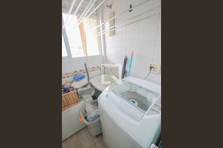 Apartamento à venda com 65m², 2 quartos e 2 vagas Apartamento à venda com 65m², 2 quartos e 2 vagasÁrea de serviço