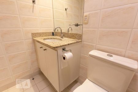 Apartamento à venda com 65m², 2 quartos e 2 vagas Apartamento à venda com 65m², 2 quartos e 2 vagasBanheiro Corredor
