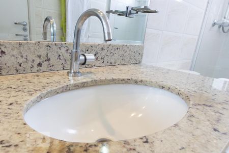 Apartamento à venda com 65m², 2 quartos e 2 vagas Apartamento à venda com 65m², 2 quartos e 2 vagasBanheiro da Suíte