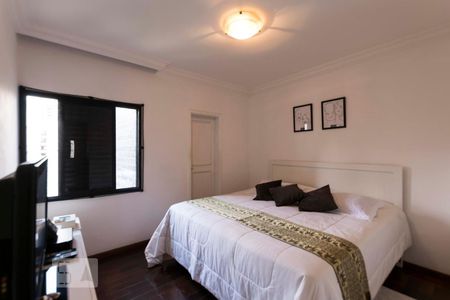 Apartamento à venda com 200m², 4 quartos e 4 vagasQuarto 4 - Suíte