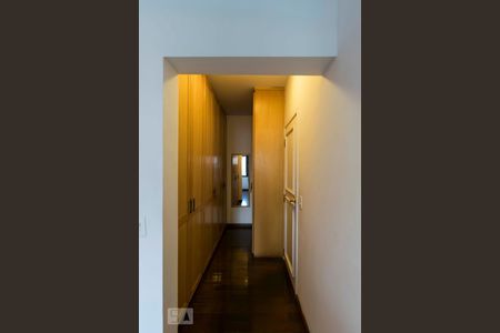 Apartamento à venda com 200m², 4 quartos e 4 vagasQuarto 4 - Suíte