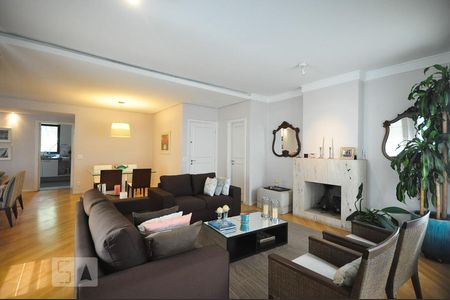 sala de apartamento para alugar com 3 quartos, 157m² em Vila Suzana, São Paulo