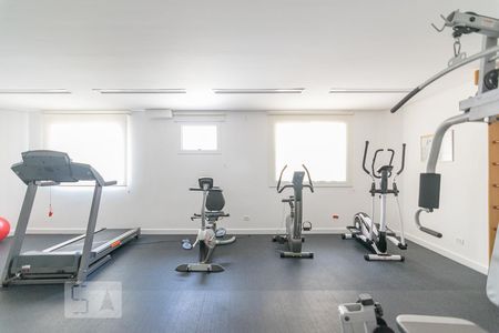 Apartamento à venda com 180m², 4 quartos e 3 vagas Apartamento à venda com 180m², 4 quartos e 3 vagasAcademia