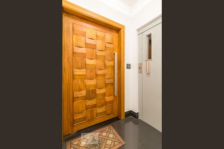 Apartamento à venda com 180m², 4 quartos e 3 vagas Apartamento à venda com 180m², 4 quartos e 3 vagasElevador Privativo