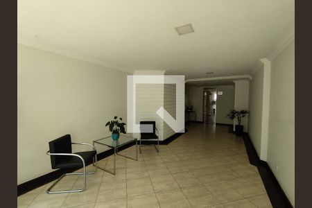 Hall de entrada de apartamento para alugar com 3 quartos, 75m² em Vila Gumercindo, São Paulo