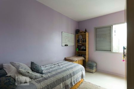 Quarto 2 de apartamento para alugar com 3 quartos, 75m² em Vila Gumercindo, São Paulo