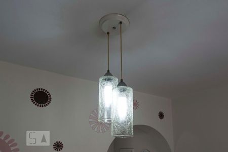 Sala (Lustre) de apartamento para alugar com 3 quartos, 75m² em Vila Gumercindo, São Paulo