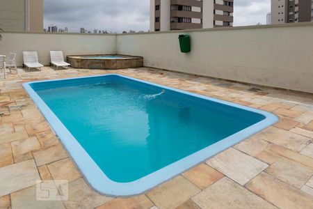 Apartamento para alugar com 75m², 3 quartos e 1 vagaÁrea comum - Piscina