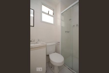 Banheiro de apartamento para alugar com 2 quartos, 80m² em Quarta Parada , São Paulo