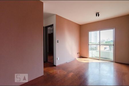 Sala de apartamento para alugar com 1 quarto, 67m² em Centro, Campinas