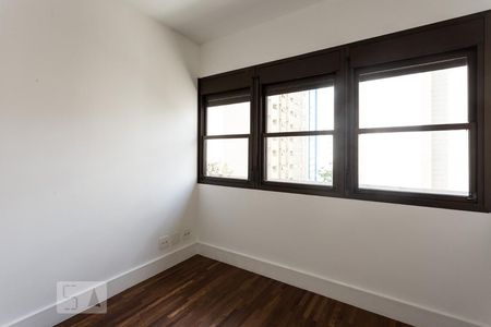 Apartamento para alugar com 120m², 3 quartos e 2 vagasQuarto 2