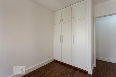 Apartamento para alugar com 120m², 3 quartos e 2 vagasQuarto 2