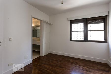 Apartamento para alugar com 120m², 3 quartos e 2 vagasSuíte