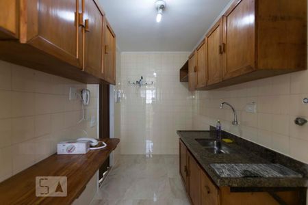 Cozinha de apartamento para alugar com 1 quarto, 53m² em Vila Mariana, São Paulo