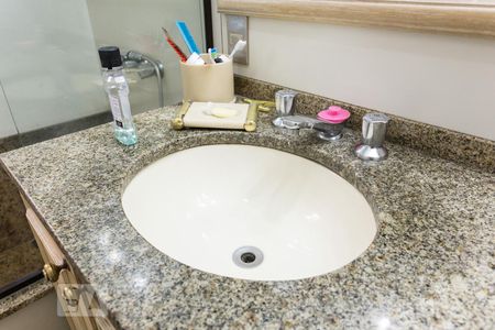 Apartamento para alugar com 350m², 4 quartos e 4 vagasBanheiro da suíte 3