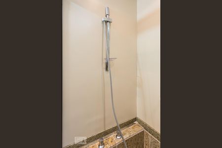 Apartamento para alugar com 350m², 4 quartos e 4 vagasBanheiro da suíte 2