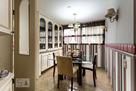 Apartamento para alugar com 350m², 4 quartos e 4 vagasCopa