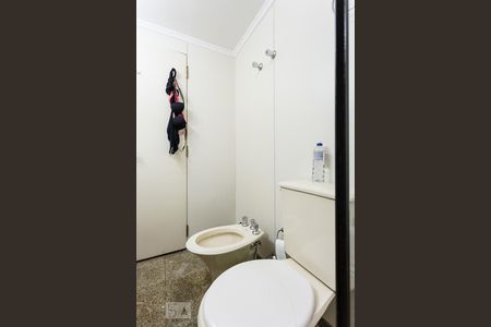 Apartamento para alugar com 350m², 4 quartos e 4 vagasBanheiro da suíte 3