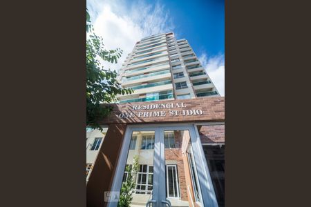 Studio para alugar com 40m², 1 quarto e 1 vaga Studio para alugar com 40m², 1 quarto e 1 vagaFachada