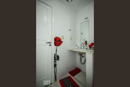 Apartamento à venda com 80m², 2 quartos e sem vagaBanheiro