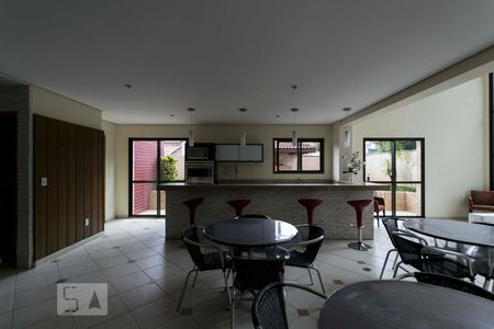 Apartamento para alugar com 96m², 3 quartos e 2 vagasÁrea comum - Salão de festas