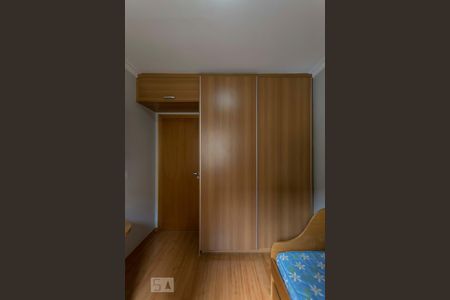 Apartamento para alugar com 96m², 3 quartos e 2 vagasQuarto 1 (Armários)