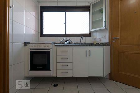 Apartamento para alugar com 96m², 3 quartos e 2 vagasCozinha (Armários)