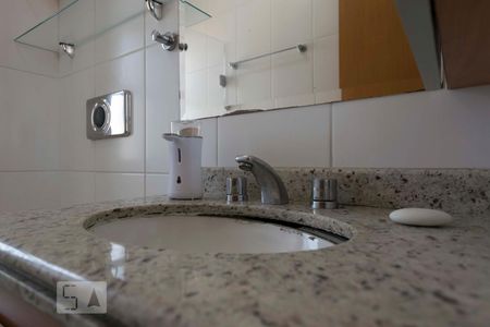 Apartamento para alugar com 96m², 3 quartos e 2 vagasQuarto 3 - Suíte/ Banheiro (Torneira)