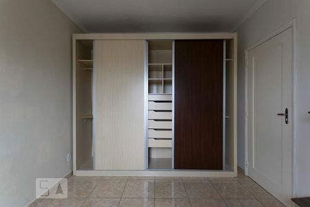 Quarto (Armários) de apartamento para alugar com 1 quarto, 60m² em Ipiranga, São Paulo