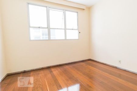 Apartamento à venda com 170m², 4 quartos e 2 vagas Apartamento à venda com 170m², 4 quartos e 2 vagasQuarto 2