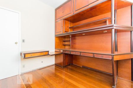 Apartamento à venda com 170m², 4 quartos e 2 vagas Apartamento à venda com 170m², 4 quartos e 2 vagasQuarto 1