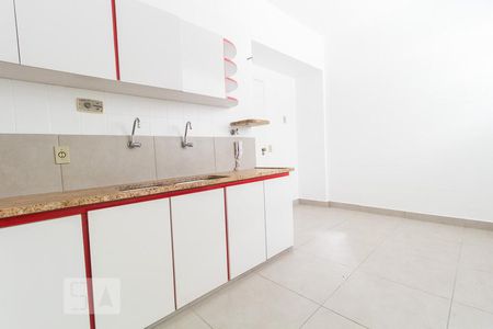 Apartamento à venda com 170m², 4 quartos e 2 vagas Apartamento à venda com 170m², 4 quartos e 2 vagasCozinha
