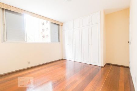 Apartamento à venda com 170m², 4 quartos e 2 vagas Apartamento à venda com 170m², 4 quartos e 2 vagasQuarto 3